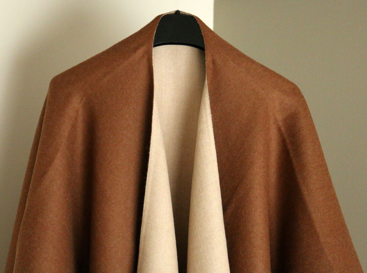 Capes 100% Baby Alpaca